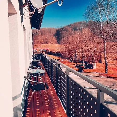 ゲストハウス & Sasa