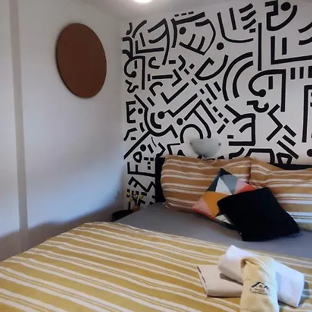 ゲストハウス & Sasa 3*