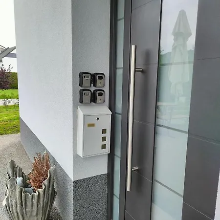 & Sasa ポドチェトルテク