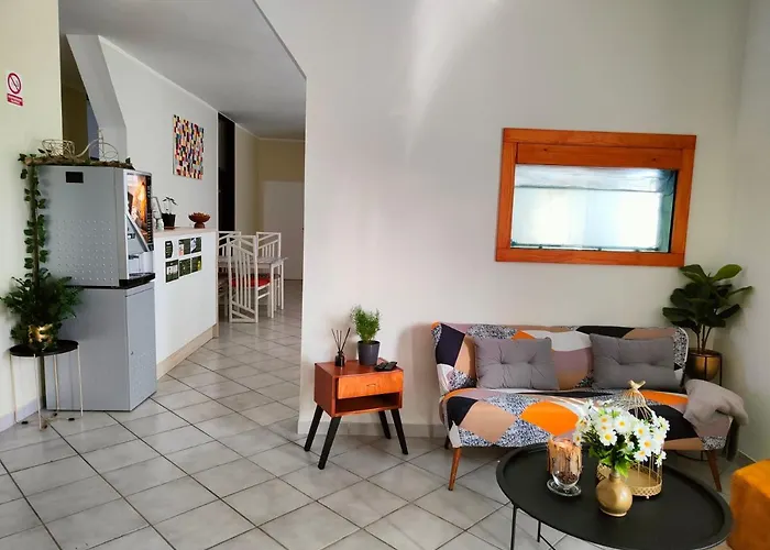 & Sasa بيت ضيافة بوتْشيترتيك